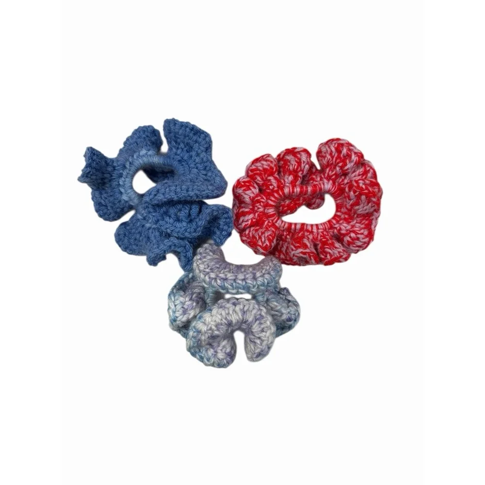 NEW hand made‎ crocheted hair tie scrunchies LOT OF 3
